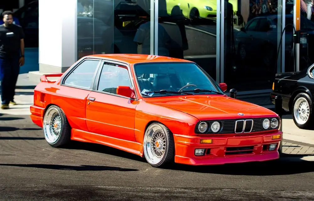 Red BMW E30 M3
